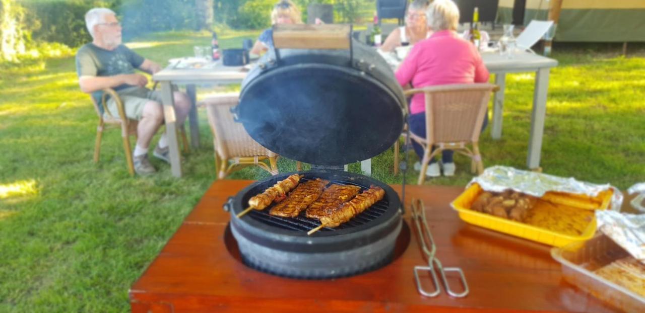 Glamping Les Arbres, Luxe Safaritent Met Zwembad Cronat Eksteriør bilde